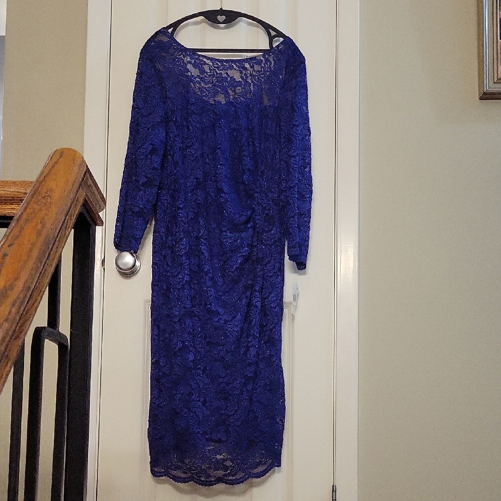 Elegant Blue Lace Dress